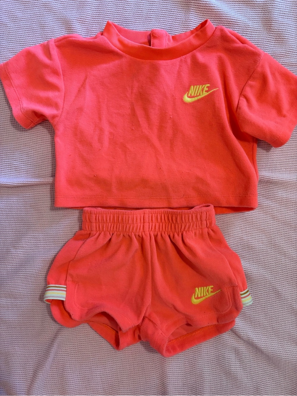 Nike Baby/Toddler girls Matching Bright Neon short set
